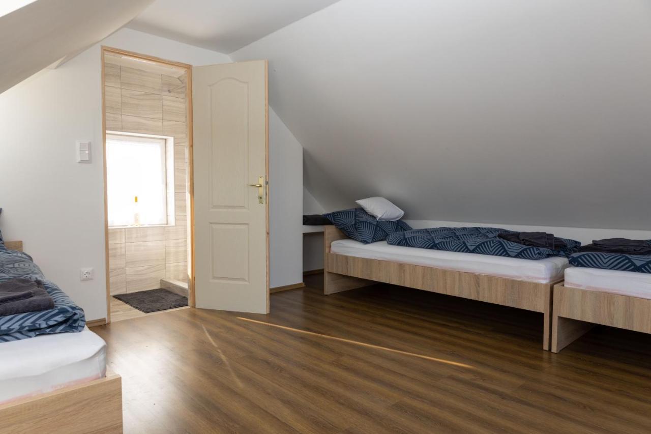 Takacs Pince Apartman Hajos 외부 사진